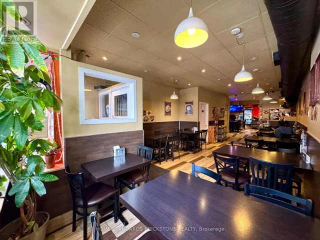 586 BLOOR STREET W, Toronto (Annex), Ontario M6G1K4