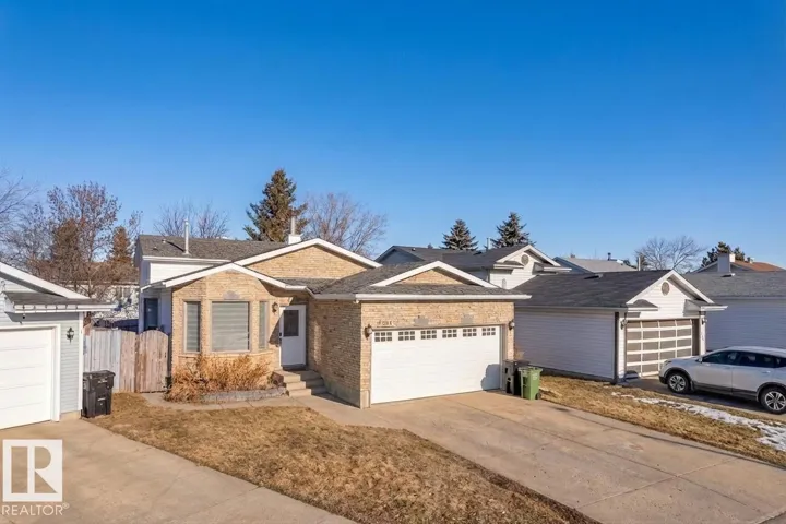 2536 35 ST NW, Edmonton, Alberta T6L4G3