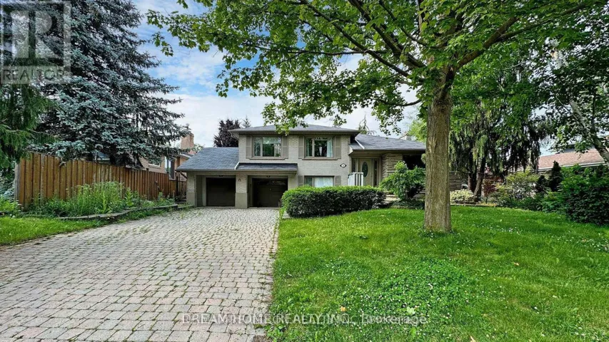 24 MOREWOOD CRESCENT, Toronto (Bayview Village), Ontario M2K1L7