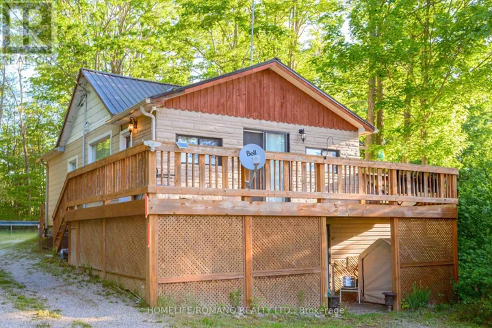 15 PLEASURE STREET, Kawartha Lakes (Fenelon), Ontario K0M1G0
