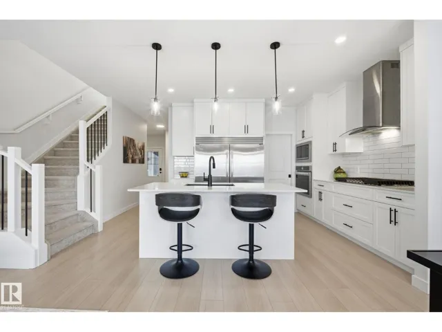 9859 226 ST NW NW, Edmonton, Alberta T5T7V2