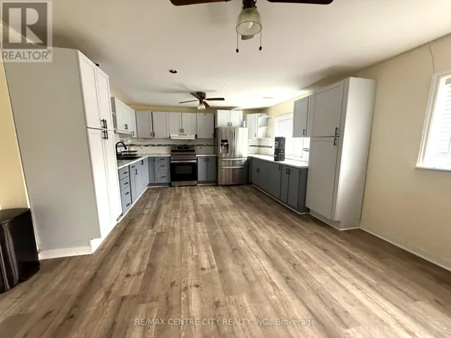 MAIN - 26 BRUCE STREET, Brantford, Ontario N3R1E2