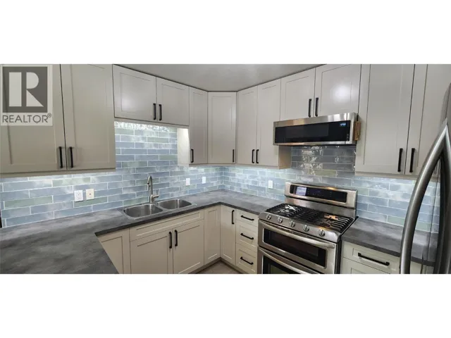 7766 18th Street, Grand Forks, British Columbia V0H1H2