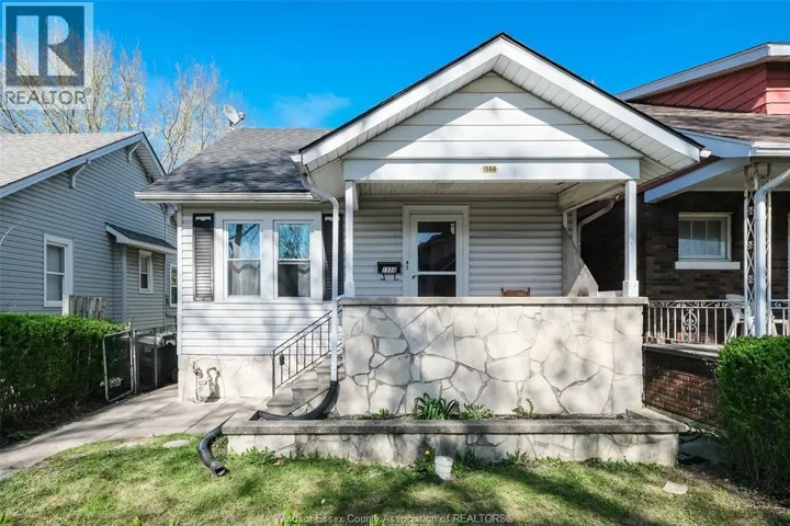 1556 GLADSTONE AVENUE, Windsor, Ontario N8X2R1