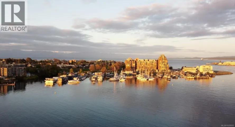 517 21 Dallas Rd, Victoria, British Columbia V8V4Z9