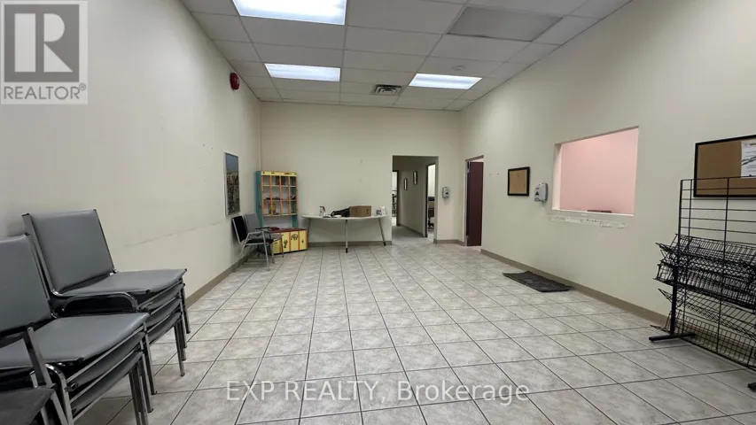 45 WYNDHAM STREET N, Guelph (Downtown), Ontario N1H4E4