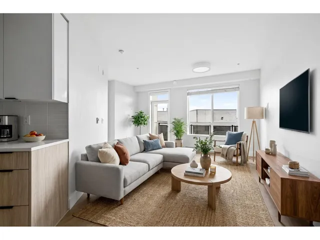 214 20061 FRASER HIGHWAY, Langley, British Columbia V3A0R4