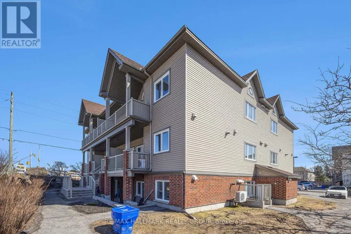 F - 920 WHITE ALDER AVE AVENUE, Ottawa, Ontario K1T0R5
