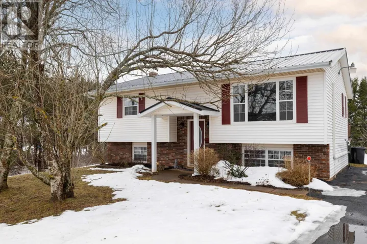 37 Robertson Road, East Royalty, Prince Edward Island C1C1K6