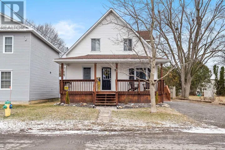 2 WILLIAM STREET, North Stormont, Ontario K0C1K0