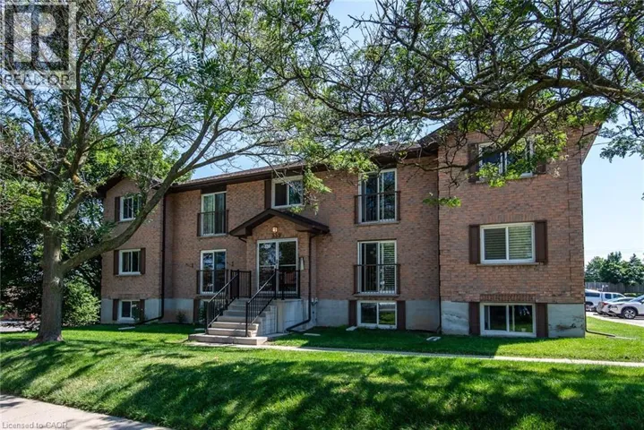 339 NORTHLAKE Drive Unit# 1, Waterloo, Ontario N2V1Z1