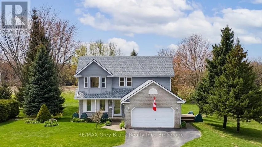 112 MARY AVENUE, Georgian Bluffs, Ontario N4K5N5