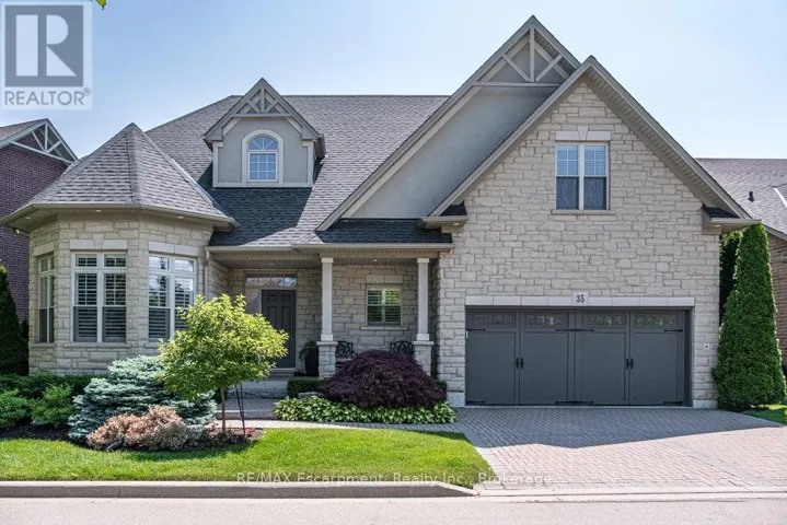 35 BUTTERNUT GROVE LANE, Hamilton (Meadowlands), Ontario L9K0B7