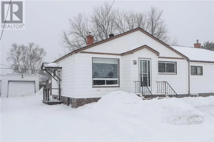 217 Fifth Avenue, Lively, Ontario P3Y1M4
