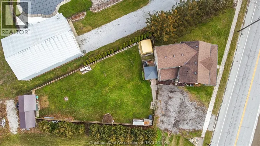 166 LONDON ROAD, Thamesville, Ontario N0P2K0