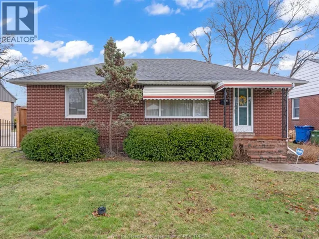 994 ISABELLE PLACE, Windsor, Ontario N8S3B2
