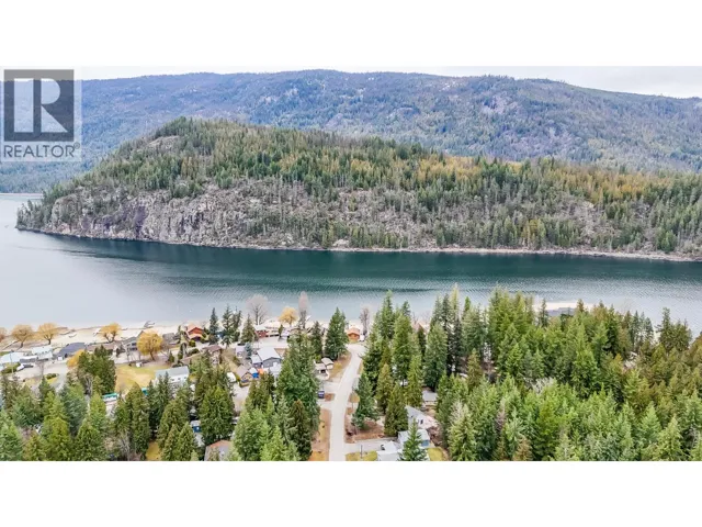 656 Swansea Point Road, Swansea Point, British Columbia V0E2K0