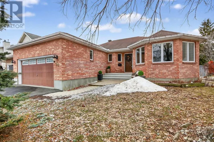 30 RANDALL JAMES DRIVE, Ottawa, Ontario K2S1M4