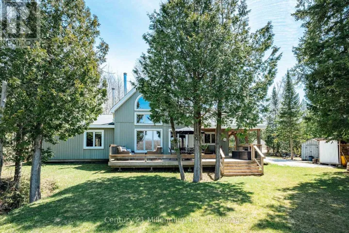 20 COTTAGE COVE ROAD, Northern Bruce Peninsula, Ontario N0H1W0