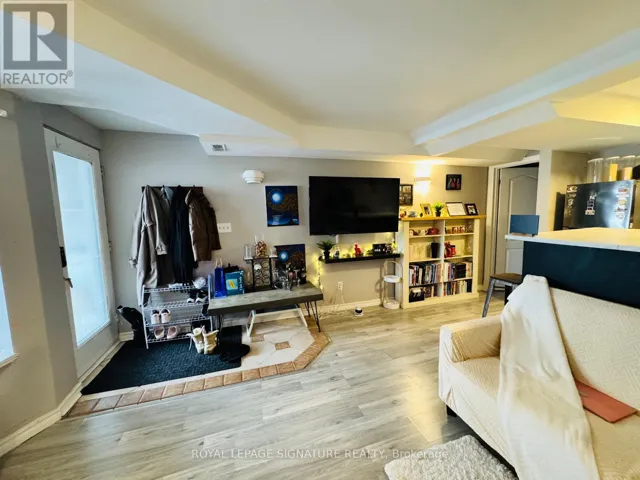 LOWER - 87 LEROY AVENUE, Toronto (Danforth Village-East York), Ontario M4J4G9