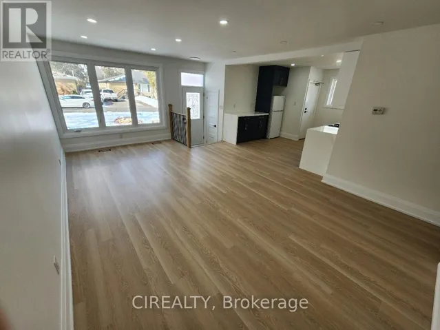 MAIN - 31 BAILEY CRESCENT, Aurora (Aurora Highlands), Ontario L4G2B2