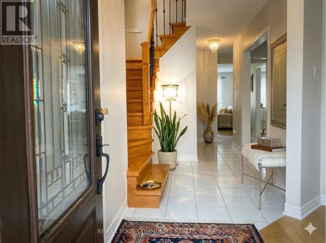 22 ELMPARK COURT, Richmond Hill (Devonsleigh), Ontario L4C9T8