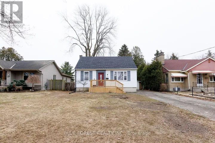 1877 ROYAL CRESCENT, London East (East H), Ontario N5W2A9