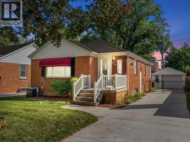 854 BELLEPERCHE PLACE, Windsor, Ontario N8S3C1