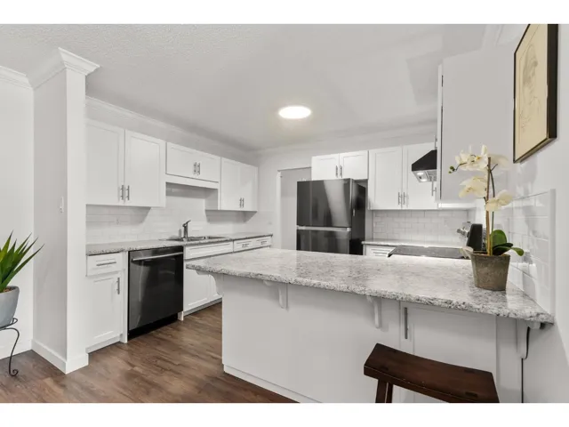 303 32910 AMICUS PLACE, Abbotsford, British Columbia V2S6G9