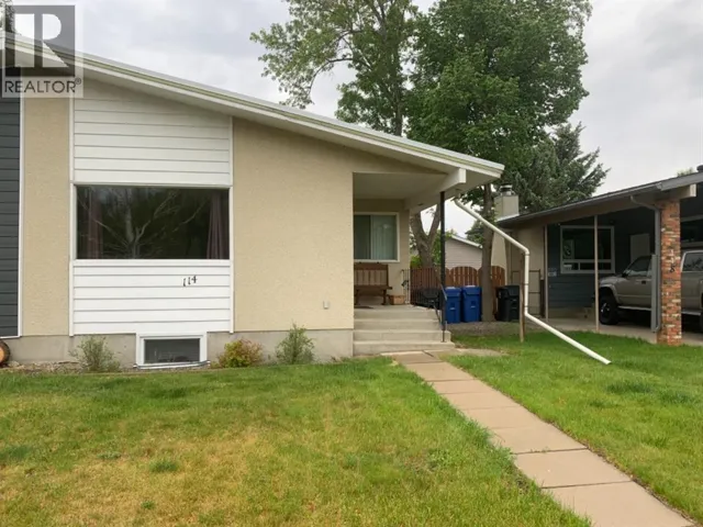 114 Mcgill Boulevard W, Lethbridge, Alberta T1K4C4