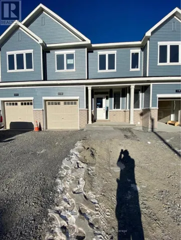 212 ARGONAUT CIRCLE, Ottawa, Ontario K1W0M4