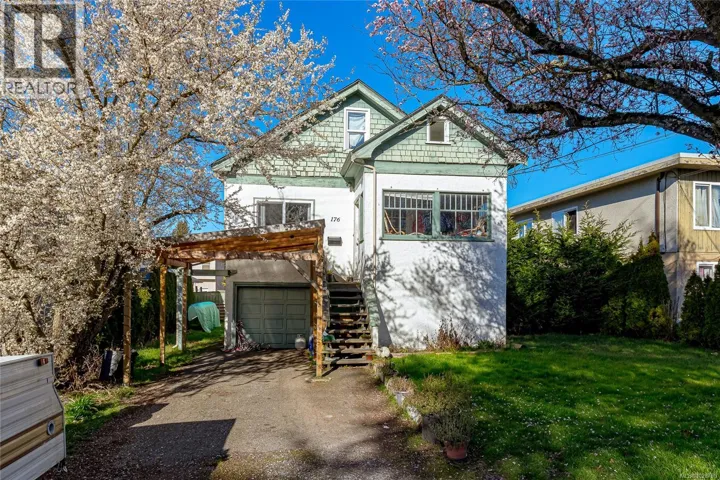 176 Regina Ave, Saanich, British Columbia V8Z1J3