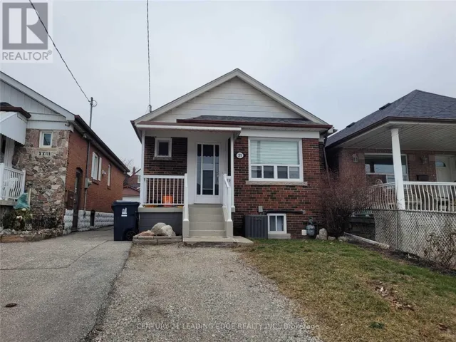 21 RONALD AVENUE, Toronto (Briar Hill-Belgravia), Ontario M6E4M5