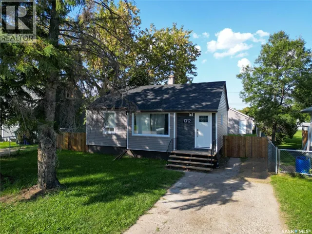 1012 4th STREET E, Prince Albert, Saskatchewan S6V0K9