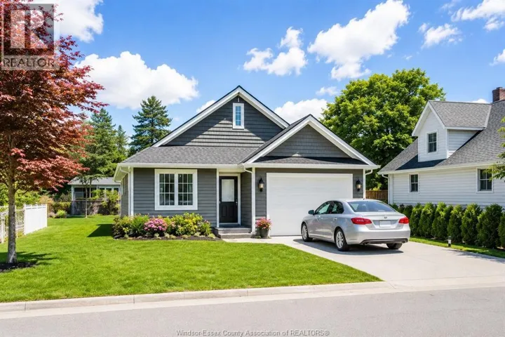 23 MCBRIDE AVENUE, Amherstburg, Ontario N9V2Y8