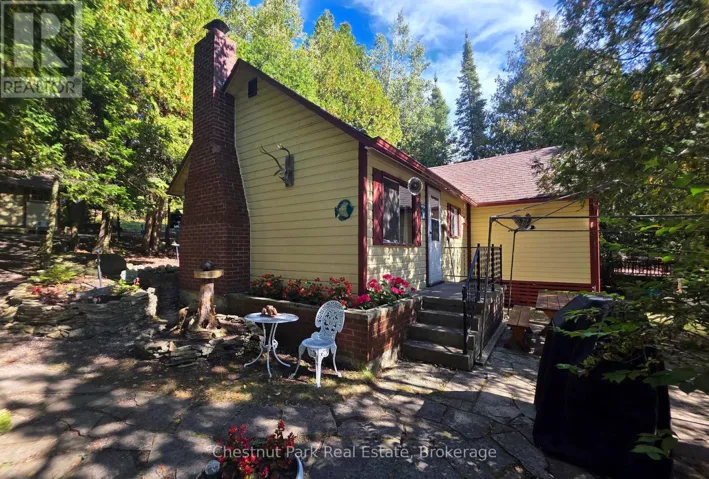 41 SIMPSON AVENUE, Northern Bruce Peninsula, Ontario N0H2R0