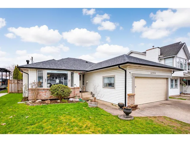3273 264A STREET, Langley, British Columbia V4W3E9