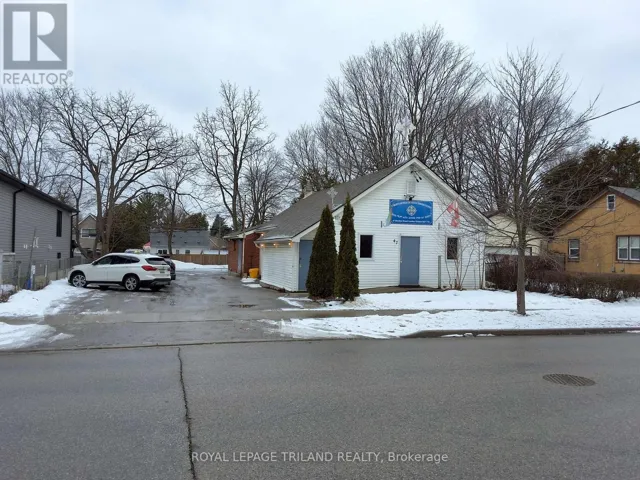 47 BOULLEE STREET, London East (East C), Ontario N5Y1T5