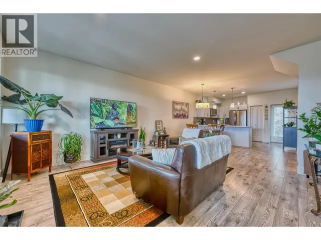 933 Mt Robson Place Unit# 25, Vernon, British Columbia V1B4G4