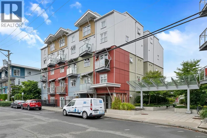 204 787 Tyee Rd, Victoria, British Columbia V9A7R5