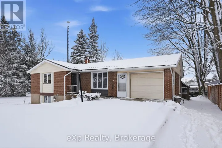 60 MAIN STREET E, Mapleton, Ontario N0G1P0