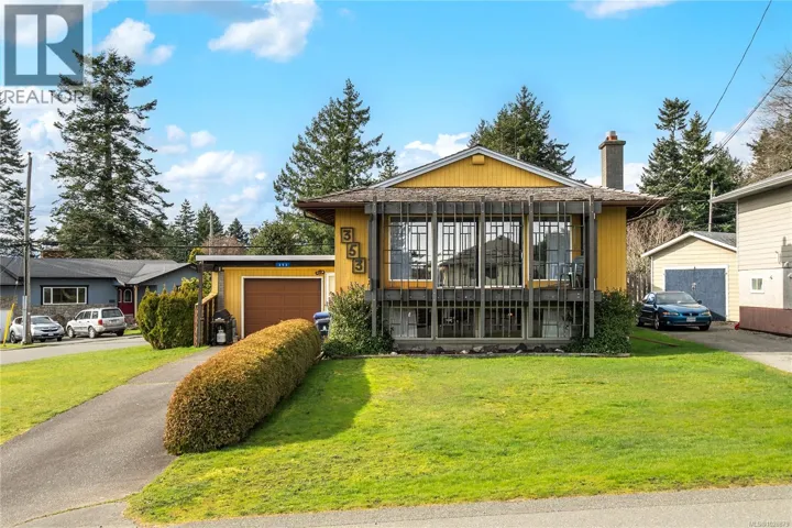 353 Aitken St, Comox, British Columbia V9M1K8