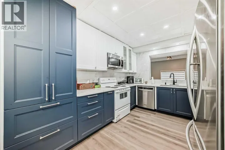 2, 7 Westland Road, Okotoks, Alberta T1S1Z1