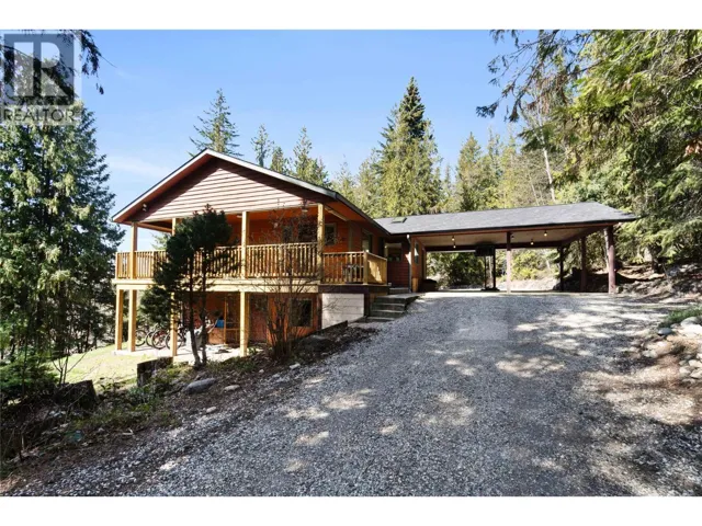 8361 Ladner Road, Vernon, British Columbia V1B3M8