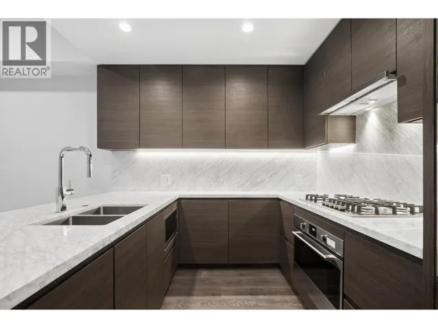 103 308 MORRISSEY ROAD, Port Moody, British Columbia V3H0M2