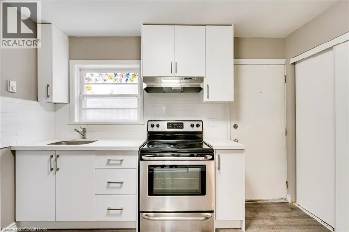 35 ALBION Street Unit# Lower, Brantford, Ontario N3T3L9