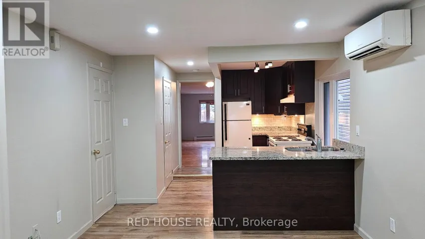 MAIN - 37 CONNAUGHT AVENUE, Toronto (Greenwood-Coxwell), Ontario M4L2V8