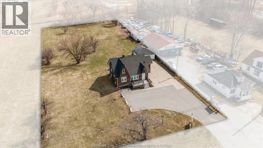 4590 WALKER ROAD, Windsor, Ontario N8W5V6