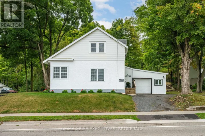 425 KING STREET W, Gananoque, Ontario K7G2G8