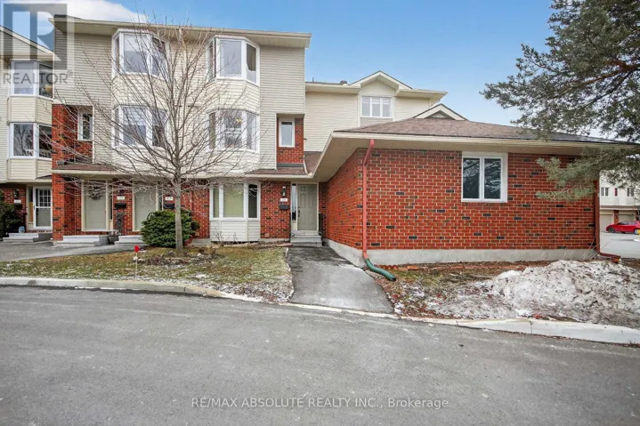 231 HARRIOT PRIVATE, Ottawa, Ontario K1T3E1